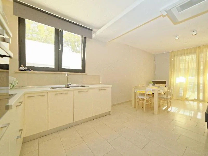 **** Hotel Apartment Marin Pula Croatia